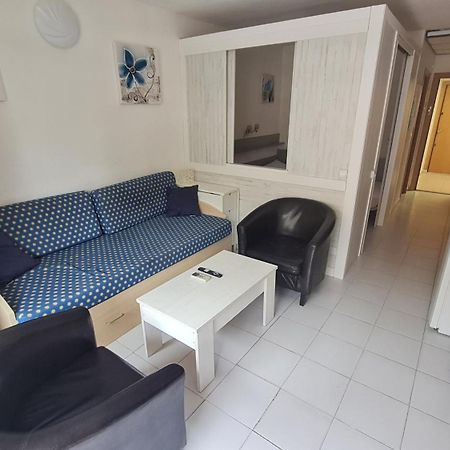 Bonito Apartamento Con Piscina Salou Luaran gambar