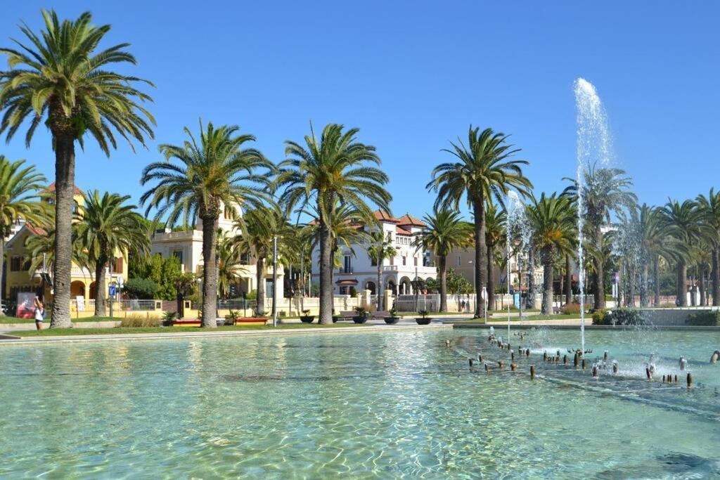 Bonito Apartamento Con Piscina Salou Luaran gambar