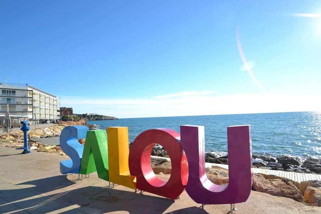 Bonito Apartamento Con Piscina Salou Luaran gambar