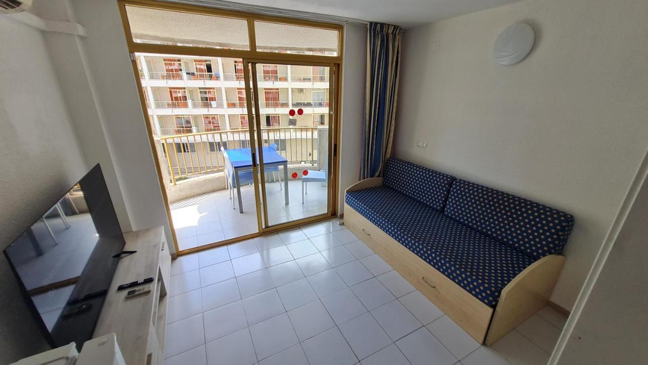 Bonito Apartamento Con Piscina Salou Luaran gambar
