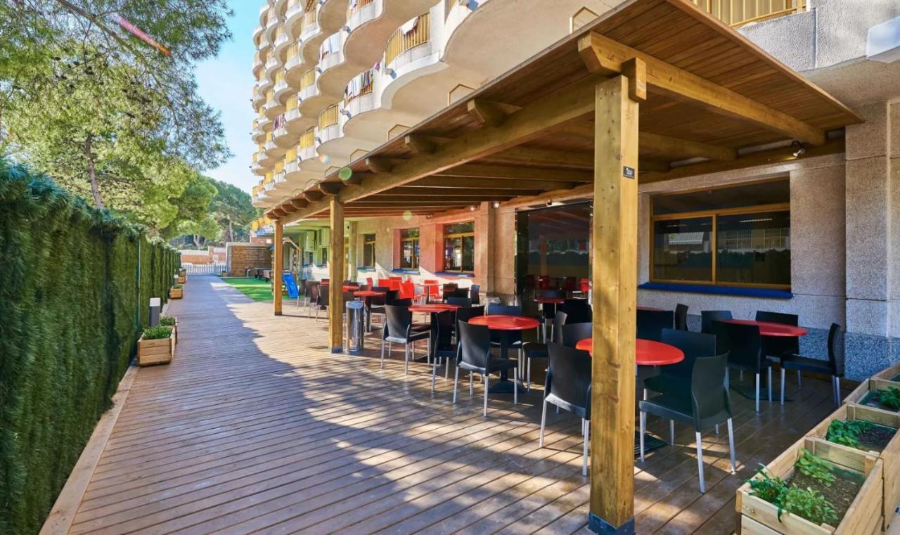 Bonito Apartamento Con Piscina Salou Luaran gambar