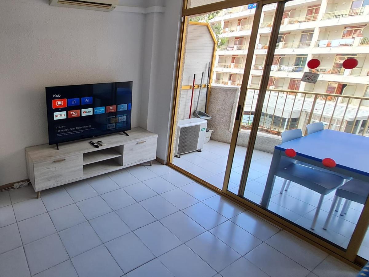 Bonito Apartamento Con Piscina Salou Luaran gambar