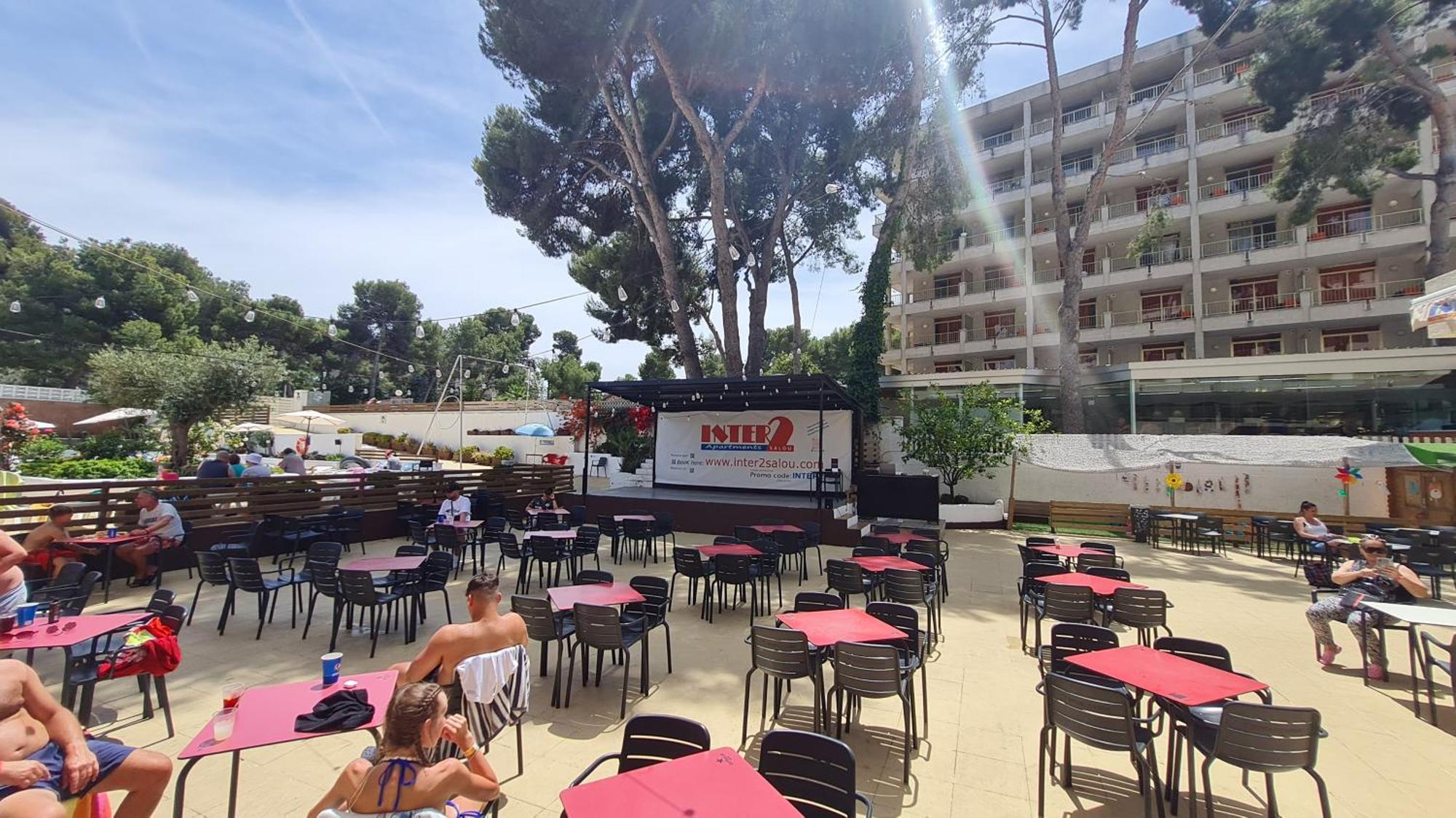 Bonito Apartamento Con Piscina Salou Luaran gambar